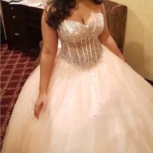 Beautiful gown for prom or sweet sixteen size 10
